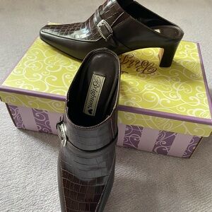 Brighton Tiana Mule in Chocolate